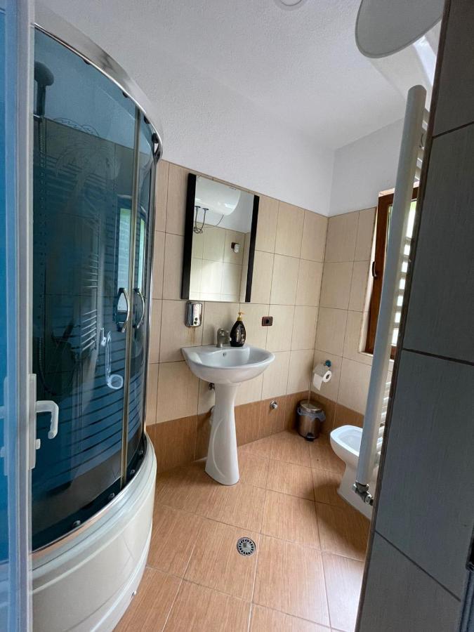 Bujtine-Restorant Rilindja Valbone Hotel Luaran gambar